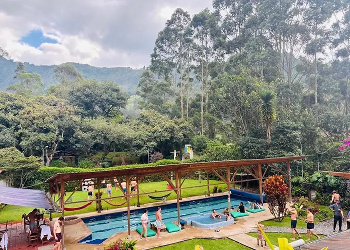 Mama Tungu Hostel