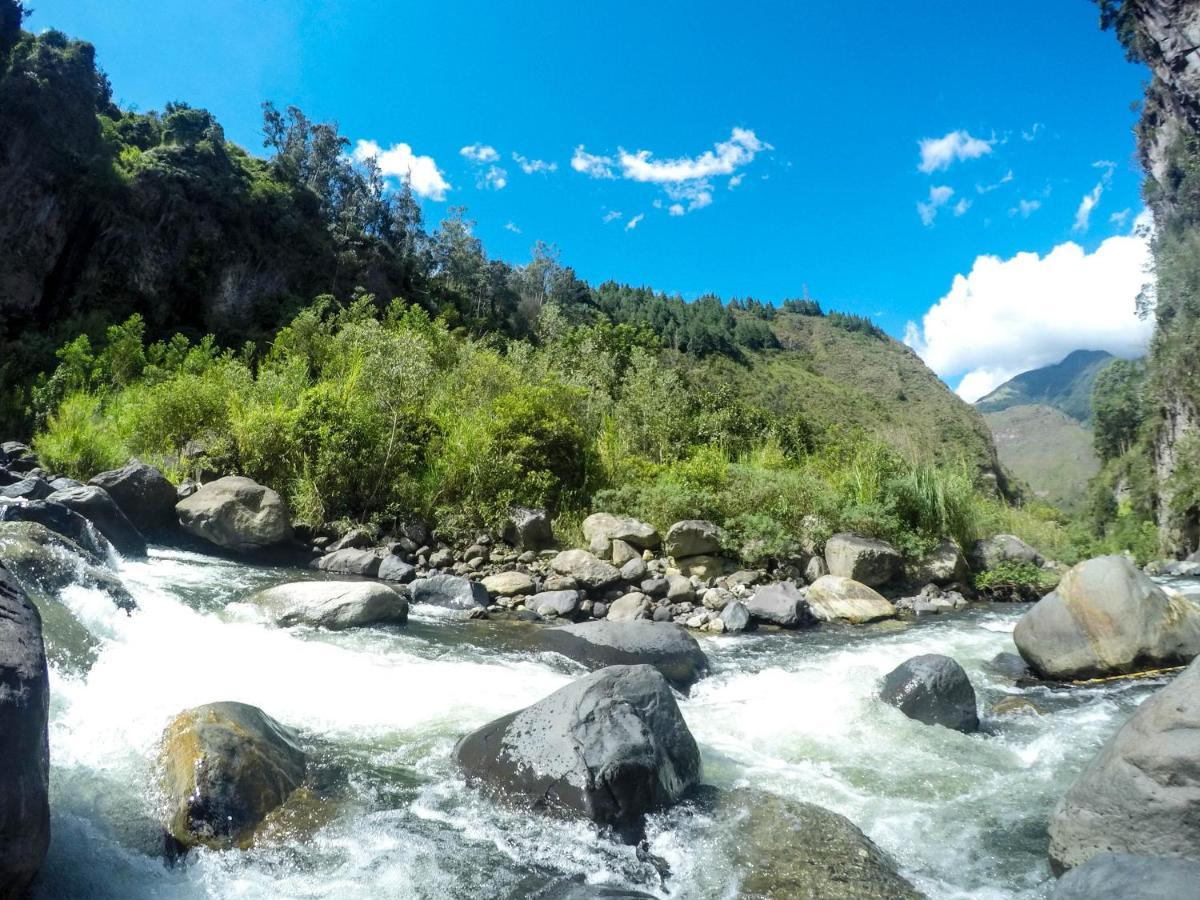 Mama Tungu 3* Baños