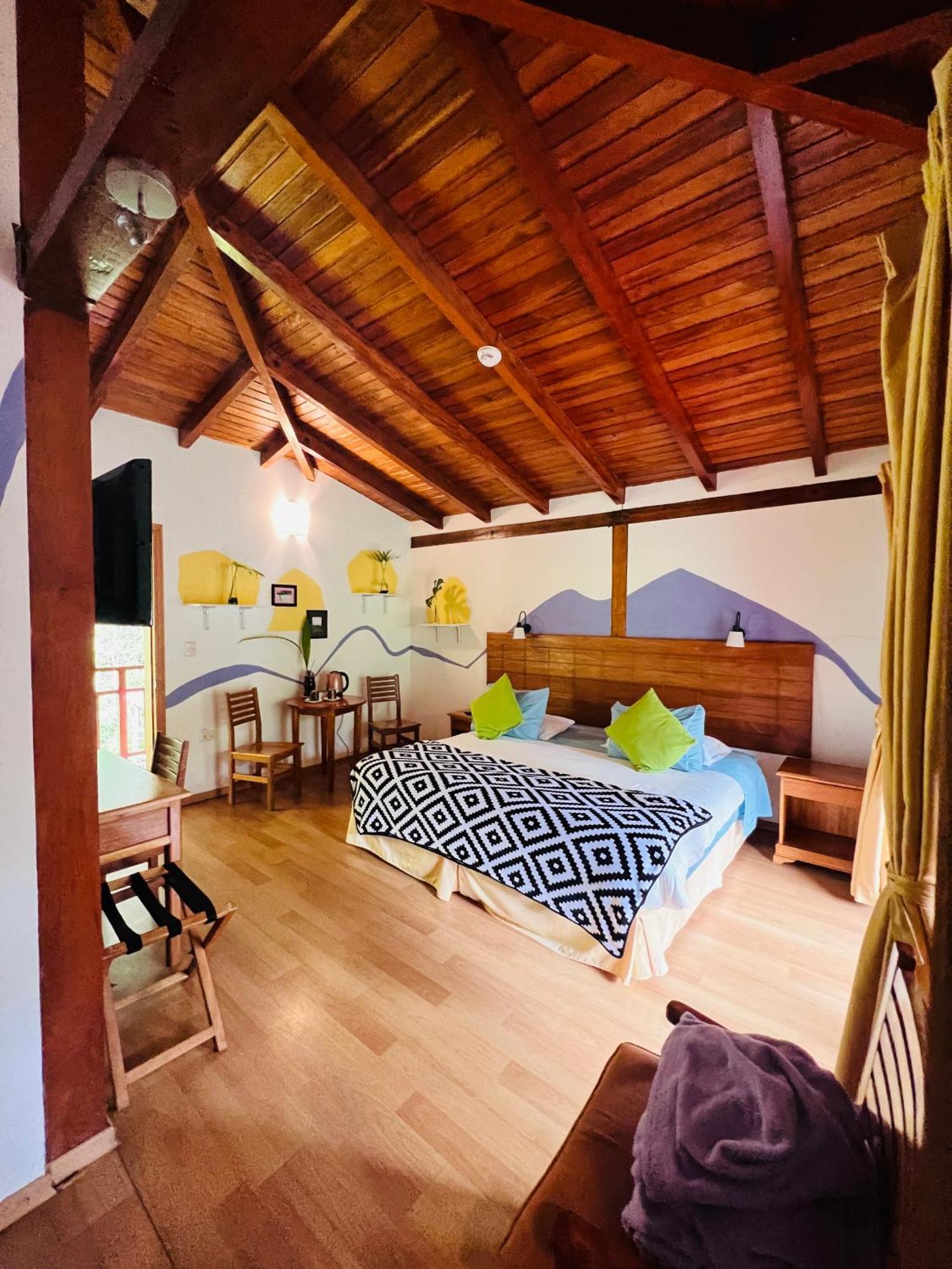 Hotel Mama Tungu